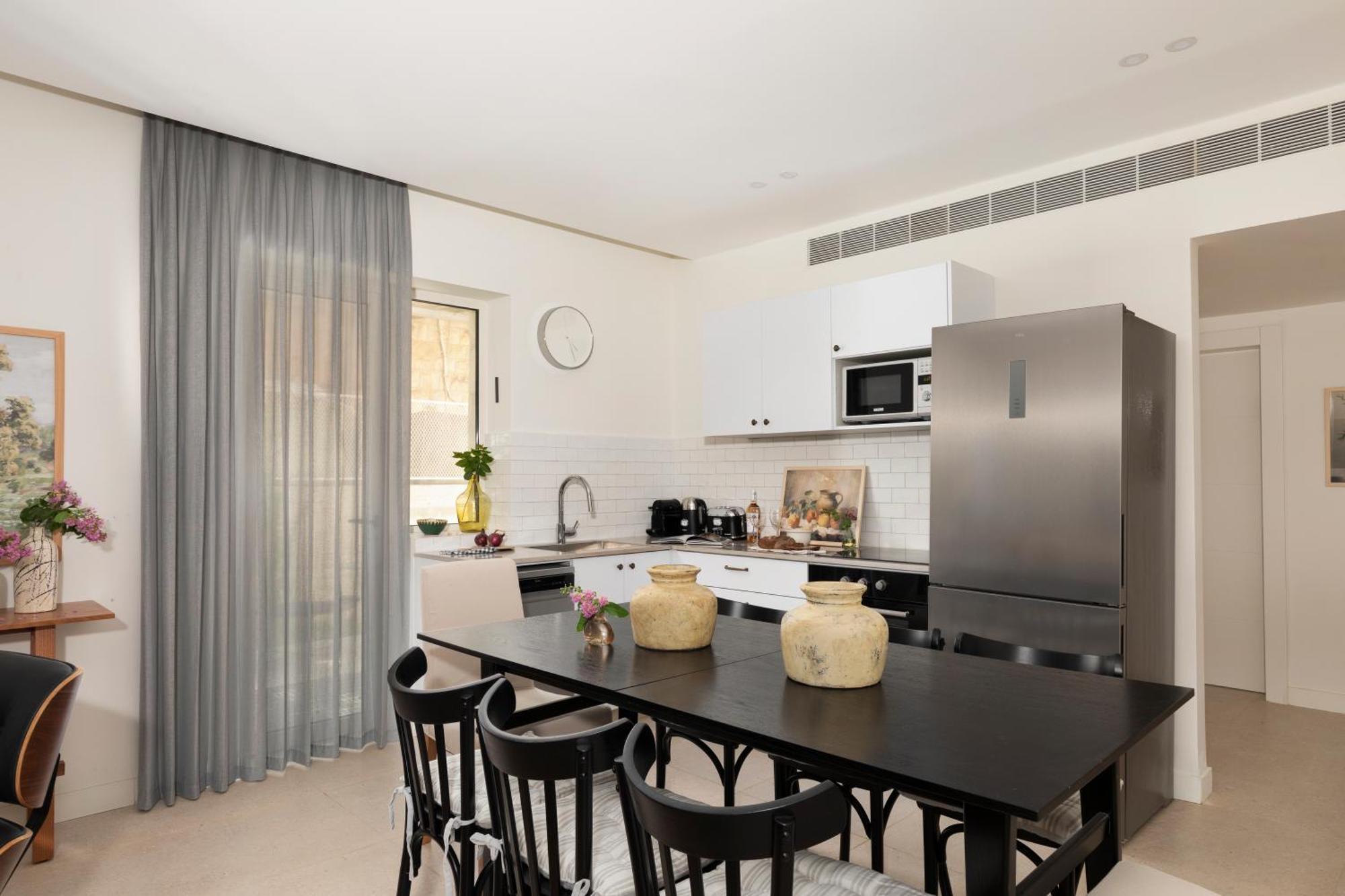 The J - Luxury Apartments By Localz Jerusalem Eksteriør billede